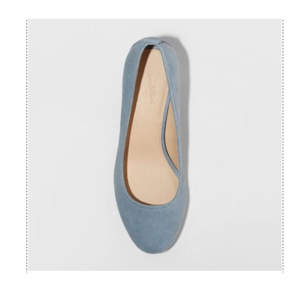 NWT Microsuede Closed Toe Heeled Pumps-8/9.5 - Picture 2 of 3
